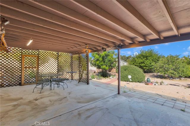 14420 Iroquois Road, Apple Valley, CA 92307