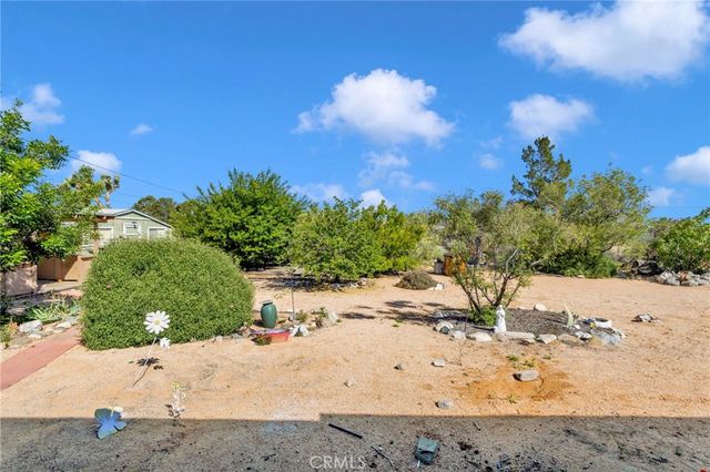 14420 Iroquois Road, Apple Valley, CA 92307