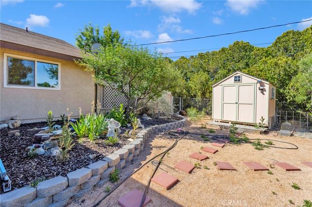 14420 Iroquois Road, Apple Valley, CA 92307