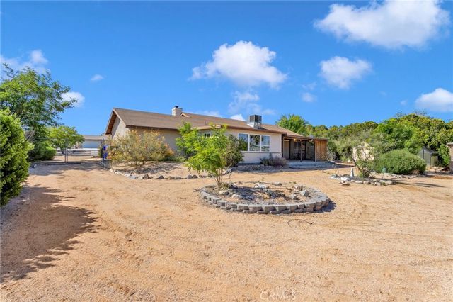 14420 Iroquois Road, Apple Valley, CA 92307