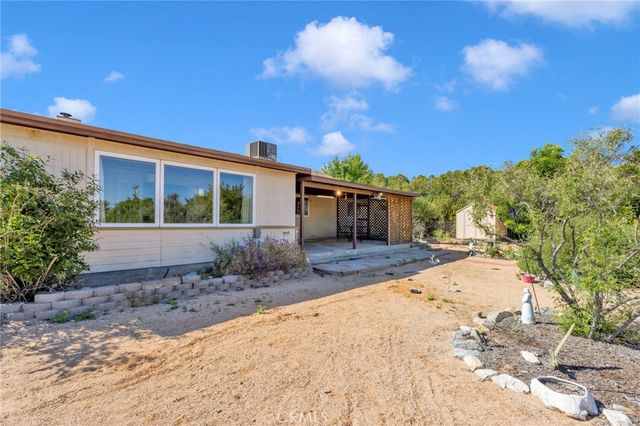 14420 Iroquois Road, Apple Valley, CA 92307