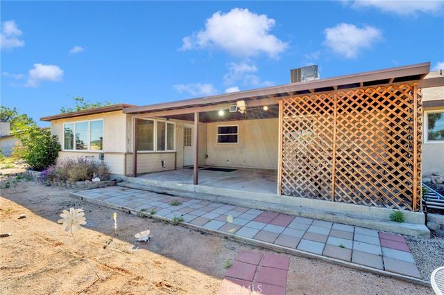 14420 Iroquois Road, Apple Valley, CA 92307