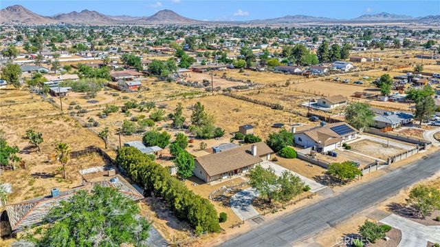 14420 Iroquois Road, Apple Valley, CA 92307