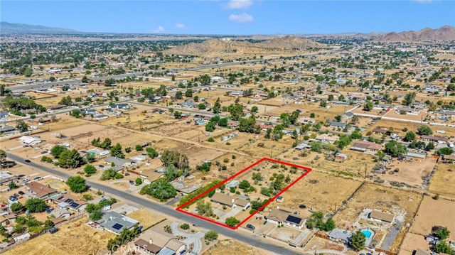 14420 Iroquois Road, Apple Valley, CA 92307