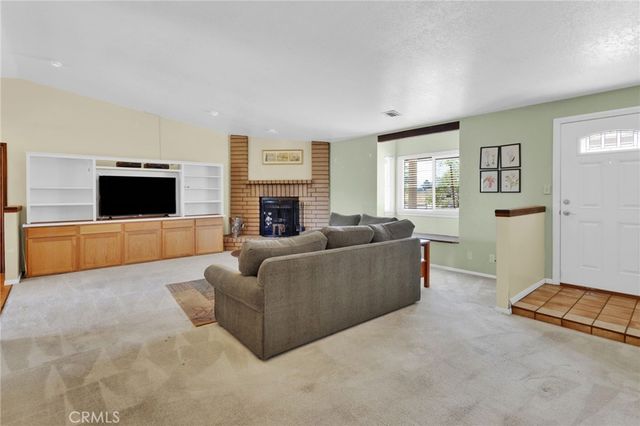 14420 Iroquois Road, Apple Valley, CA 92307