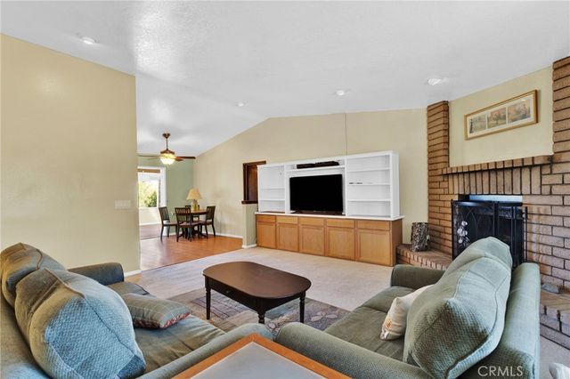 14420 Iroquois Road, Apple Valley, CA 92307