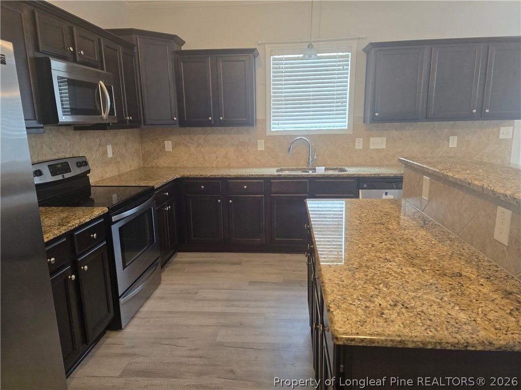 302 Cornhill Road, Fayetteville, NC 28312 — photo 8