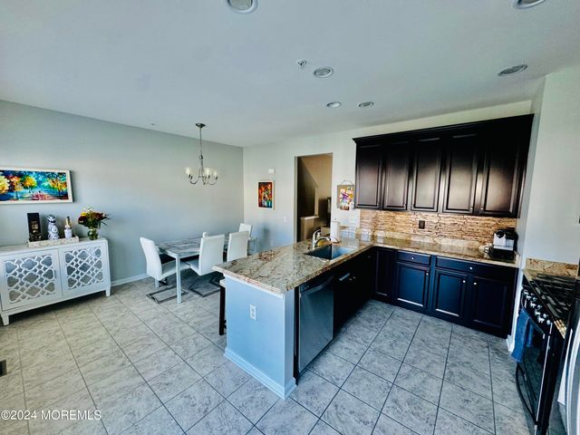 115 Beacon Lane 402, Eatontown, NJ 07724