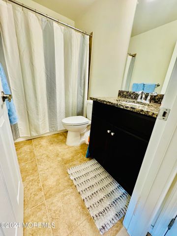 115 Beacon Lane 402, Eatontown, NJ 07724