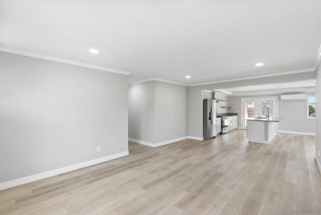 9003 Davenrich St, San Diego, CA 91977