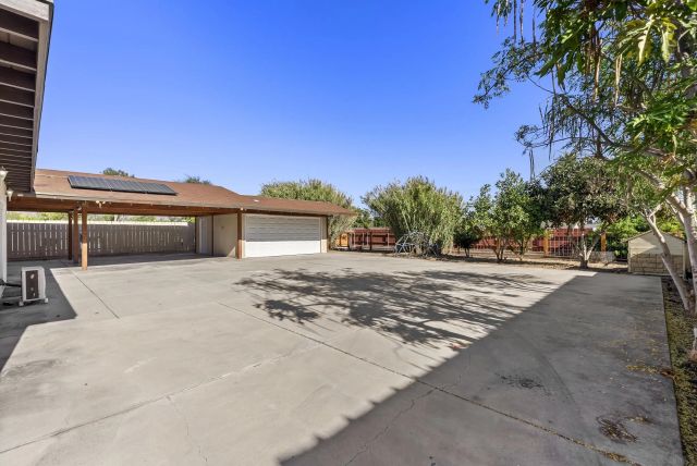 9003 Davenrich St, San Diego, CA 91977