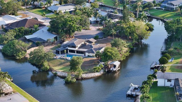 5500 MERRIMAC DRIVE, Sarasota, FL 34231