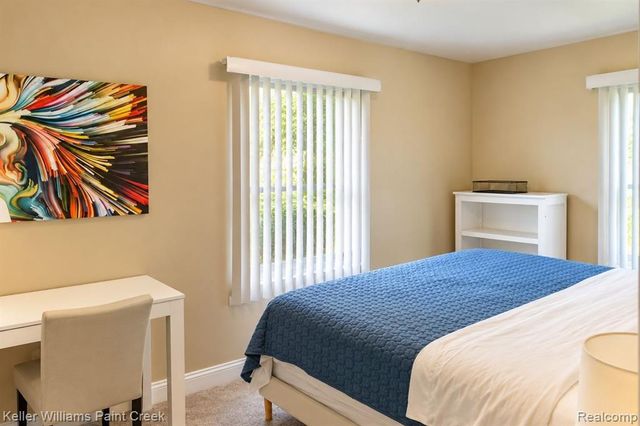 5904 Niles Drive, Troy, MI 48098