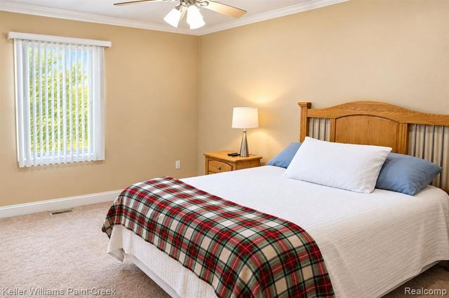 5904 Niles Drive, Troy, MI 48098