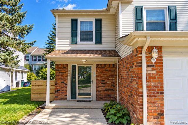 5904 Niles Drive, Troy, MI 48098