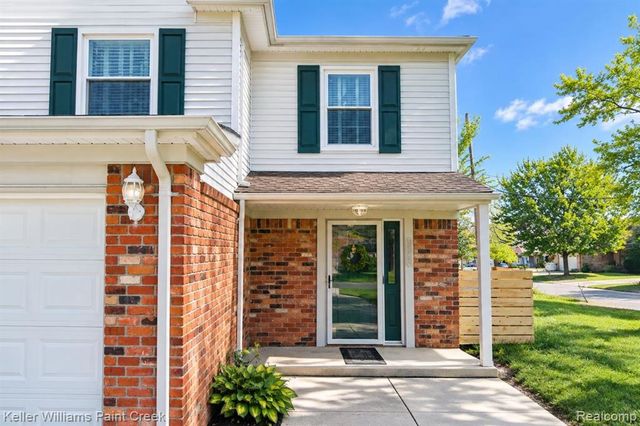 5904 Niles Drive, Troy, MI 48098
