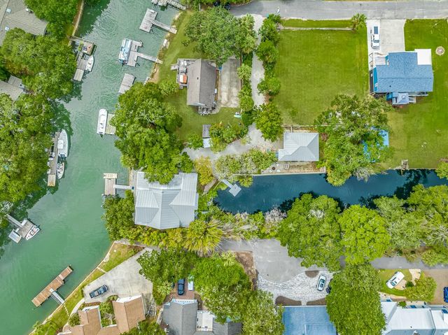106 Edwards Ave., Murrells Inlet, SC 29576