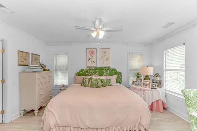 106 Edwards Ave., Murrells Inlet, SC 29576