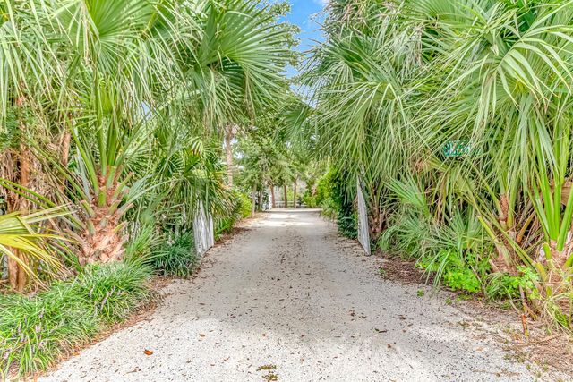 106 Edwards Ave., Murrells Inlet, SC 29576