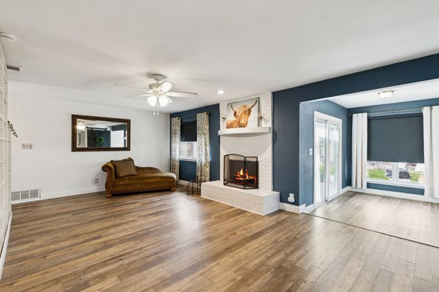 405 College Avenue, Keller, TX 76248