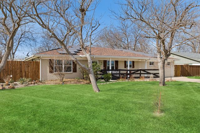 405 College Avenue, Keller, TX 76248