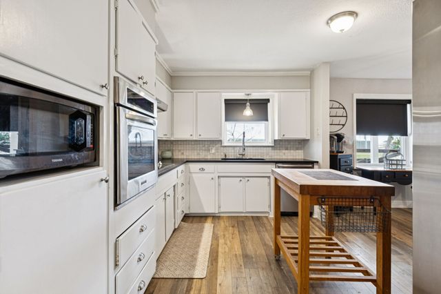 405 College Avenue, Keller, TX 76248