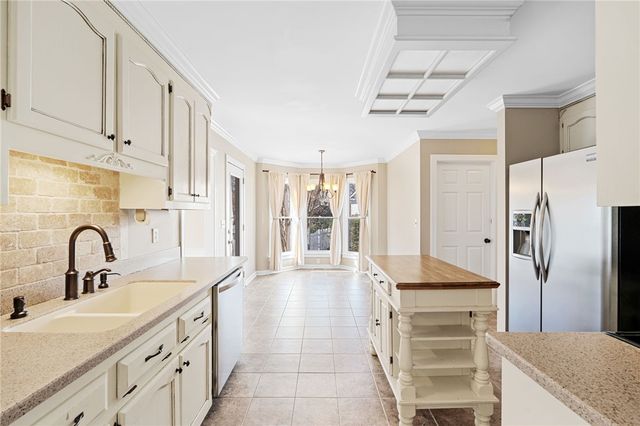 10 Gables Way, Greenville, SC 29615