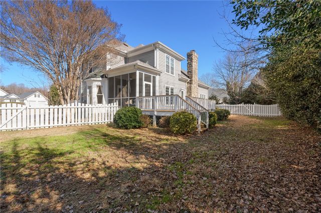 10 Gables Way, Greenville, SC 29615