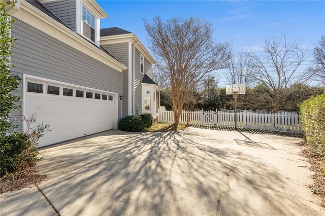 10 Gables Way, Greenville, SC 29615