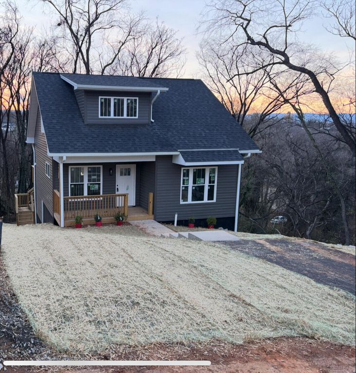 1225 15th ST, Roanoke, VA 24013