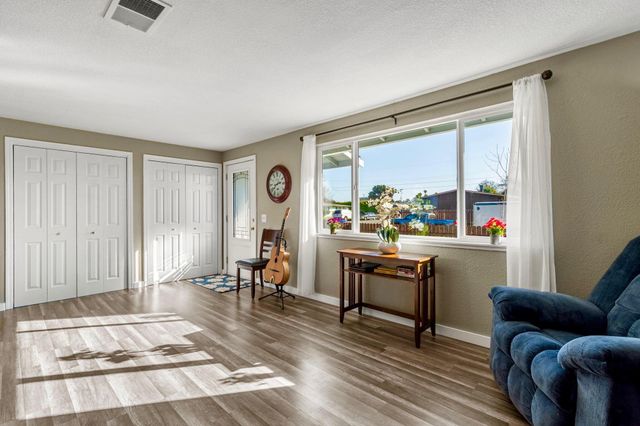 1243 Parkside Drive, Mckinleyville, CA 95519