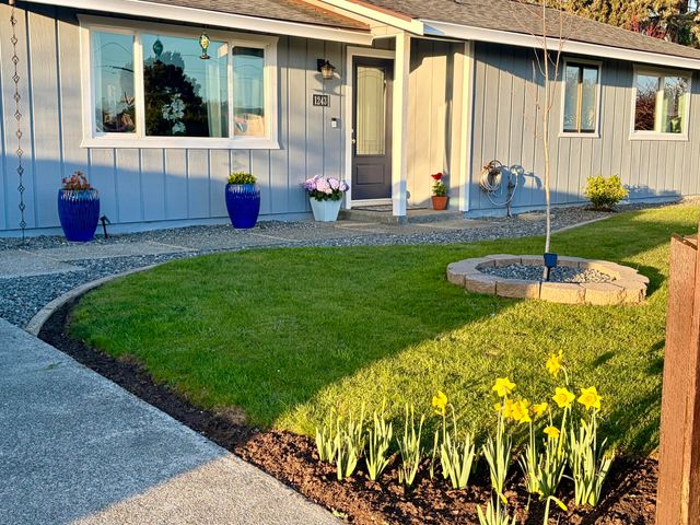 1243 Parkside Drive, Mckinleyville, CA 95519