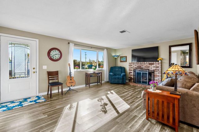 1243 Parkside Drive, Mckinleyville, CA 95519