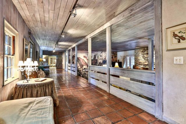 7925 Spiritwood Court, Indian Hill, OH 45243