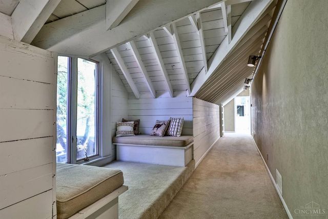 7925 Spiritwood Court, Indian Hill, OH 45243