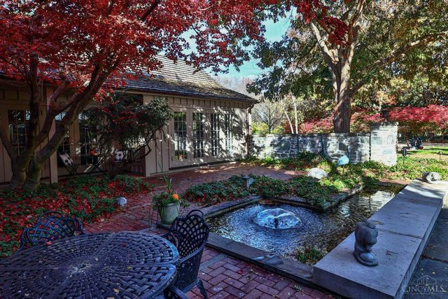 7925 Spiritwood Court, Indian Hill, OH 45243