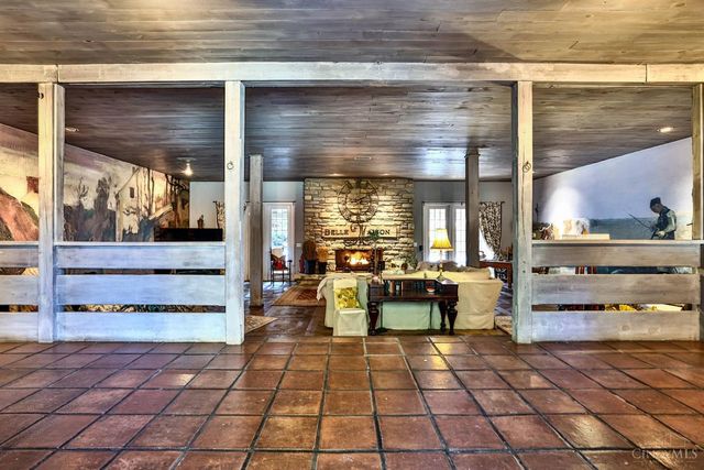 7925 Spiritwood Court, Indian Hill, OH 45243