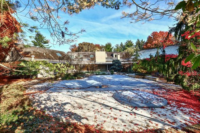 7925 Spiritwood Court, Indian Hill, OH 45243