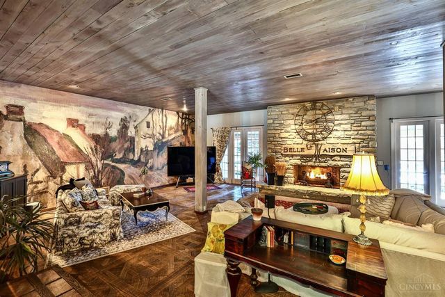 7925 Spiritwood Court, Indian Hill, OH 45243