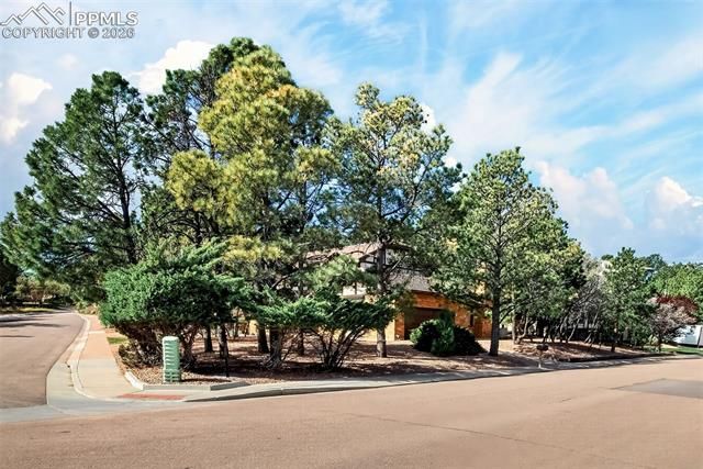 1055 Point of the Pines Drive, Colorado Springs, CO 80919
