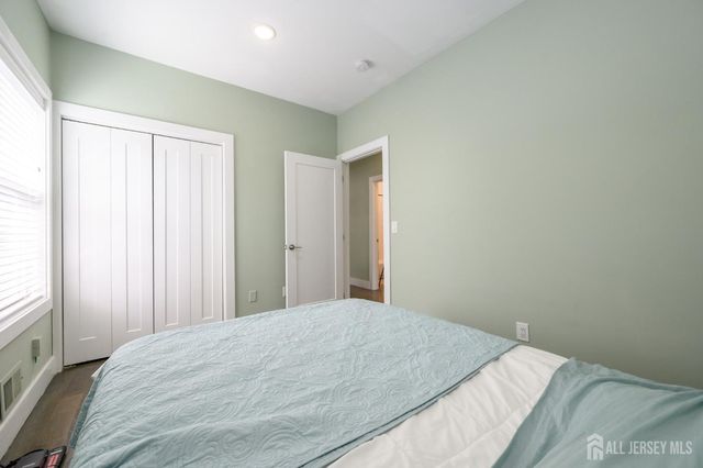 197 Garfield Avenue, Jersey City, NJ 07305