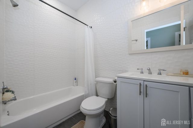 197 Garfield Avenue, Jersey City, NJ 07305