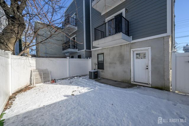 197 Garfield Avenue, Jersey City, NJ 07305