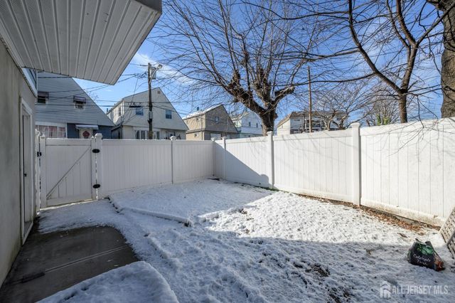 197 Garfield Avenue, Jersey City, NJ 07305