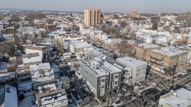 197 Garfield Avenue, Jersey City, NJ 07305