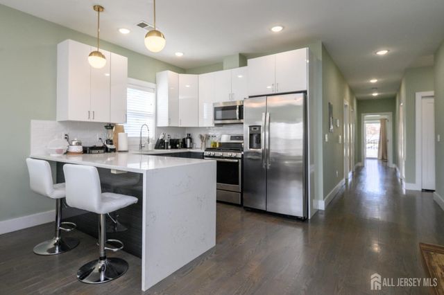 197 Garfield Avenue, Jersey City, NJ 07305