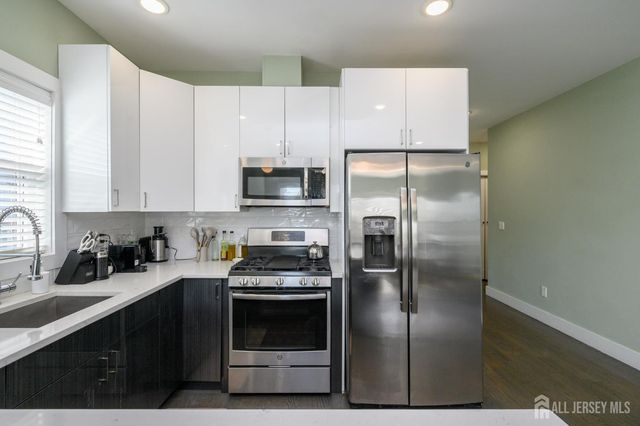 197 Garfield Avenue, Jersey City, NJ 07305