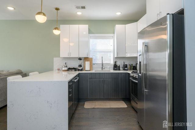 197 Garfield Avenue, Jersey City, NJ 07305