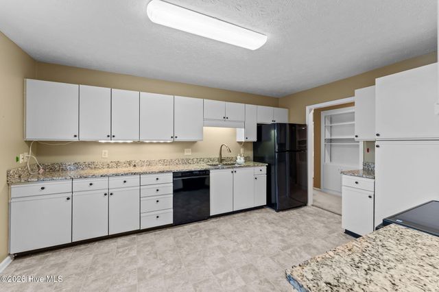 210 Pinehurst Trace Drive, Pinehurst, NC 28374