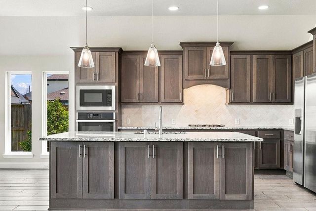 6914 Red Oak Drive, Katy, TX 77493